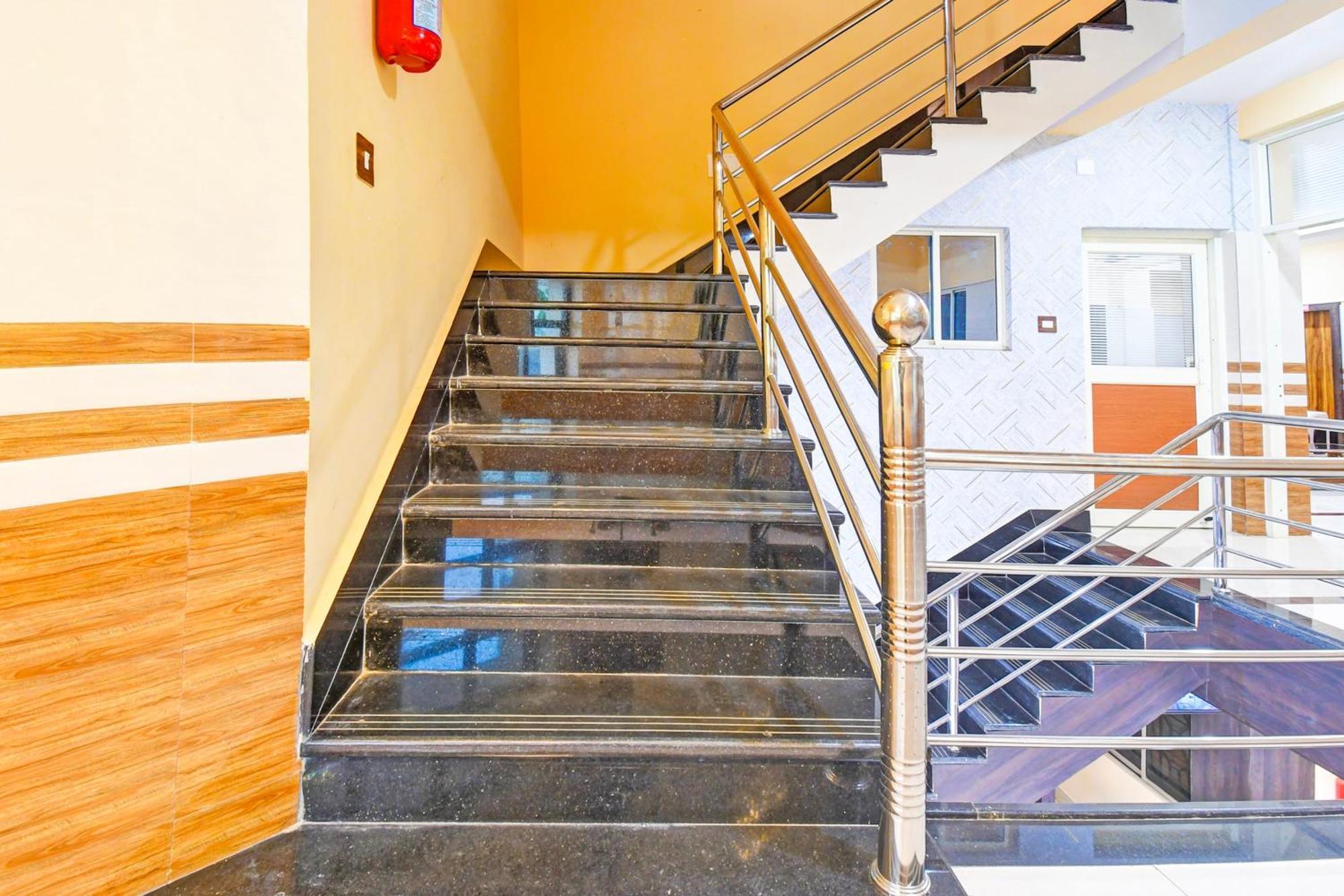 Super Hotel O Maa Bhubaneswari Hotel Luaran gambar